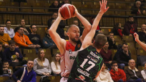 Orlovik se ponadao u Tuzli - Parket su gosti napustili pognutih glava