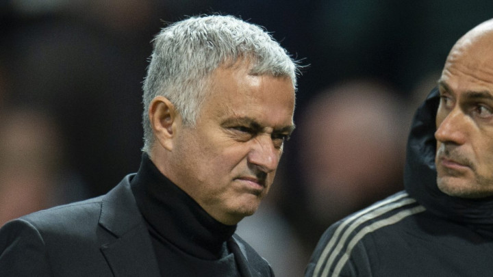 Mourinhov autobus havarisan pred večerašnji duel sa Arsenalom