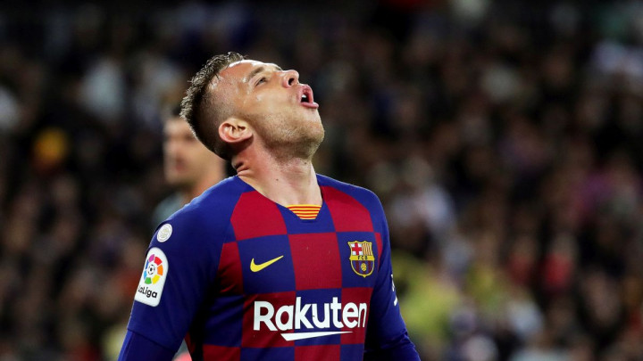Karikatura Bleacher Reporta: Pjanić jedva čeka odlazak na Nou Camp, Arthur u suzama