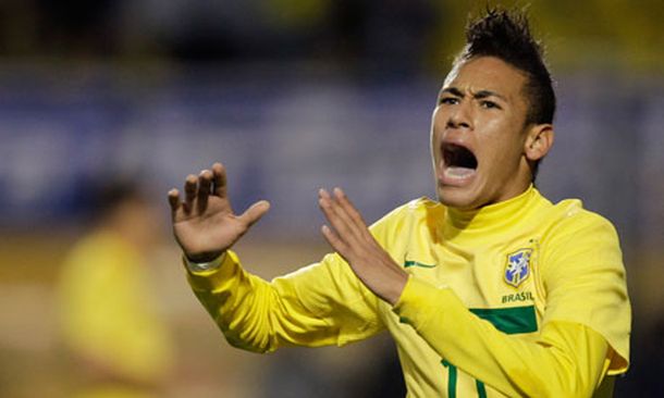 Neymar: Volio bih se družiti s Balotellijem