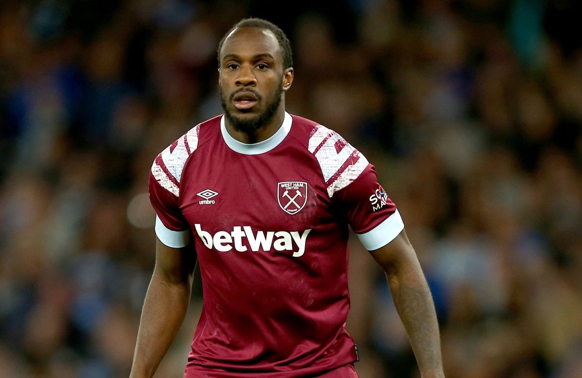 Čovjek se "prepolovio": Michail Antonio se oglasio i pokazao kako izgleda nakon teške nesreće