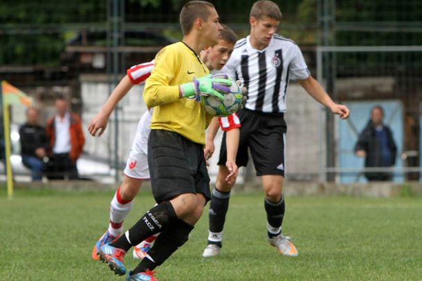 Chelsea potpisao Zvezdinog golmanskog dragulja