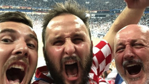 Kolektivno ludilo: Hrvatski rukometaši u transu nakon uspjeha nogometaša