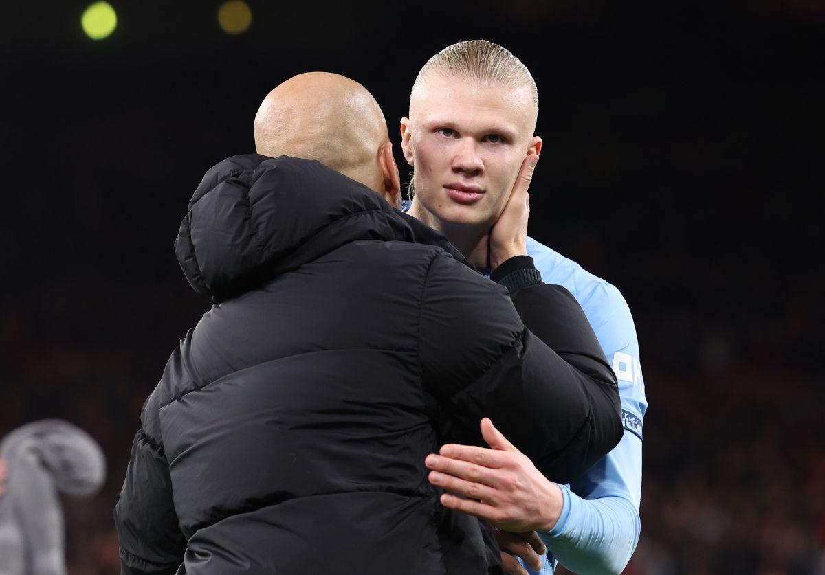 Haaland potpisao ugovor na 10 godina, a Pep mu sasuo istinu u lice: "S njim se ne možeš porediti" Haaland potpisao ugovor na 10 godina, a Pep mu sasuo istinu u lice: "S njim se ne možeš porediti"