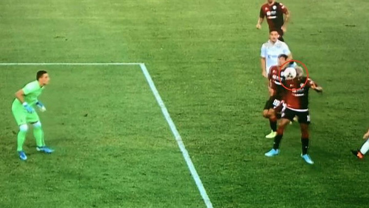 Pola sata vijećali kome dodijeliti gol