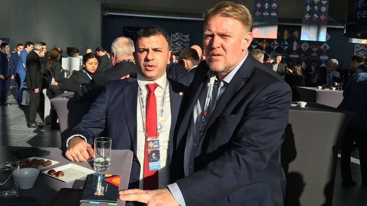 Prosinečki: Biće zanimljivo, možemo igrati sa obje selekcije Prosinečki: Biće zanimljivo, možemo igrati sa obje selekcije
