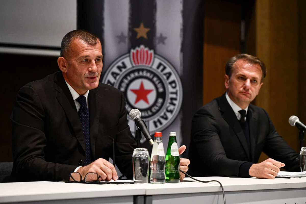Zoran Savić brutalno ponizio Čovića Zoran Savić brutalno ponizio Čovića