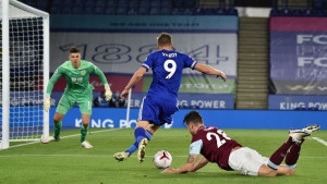 Šest golova na King Poweru, Leicester dva od dva