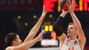 Užasan početak crveno-bijelih: Andreas Obst sa devet trojki uništio Crvenu zvezdu!