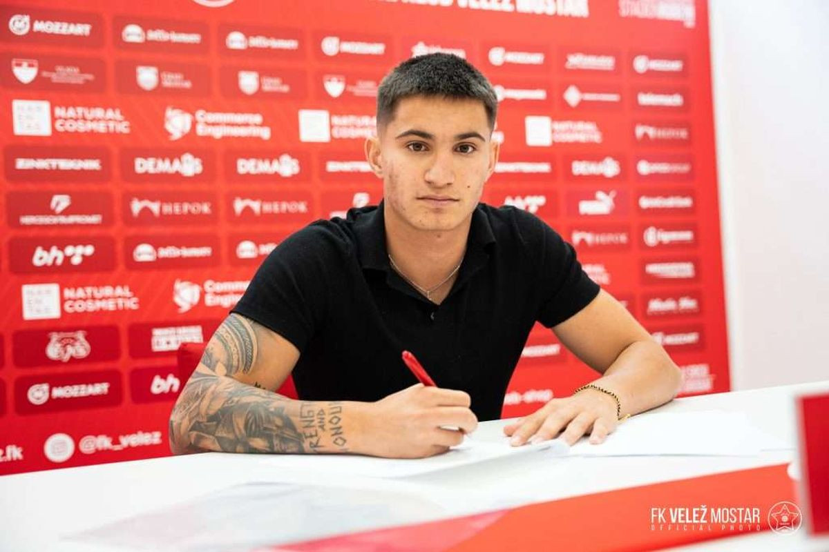 Doskorašnji fudbaler Slobode predstavljen u Veležu Doskorašnji fudbaler Slobode predstavljen u Veležu