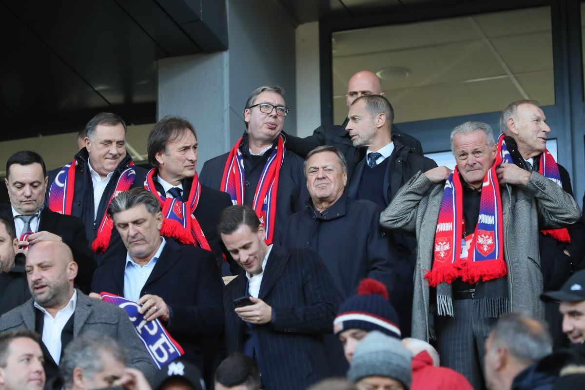 Srbija u strahu, Vučić gasi požar kod UEFA-e: "Dao je obećanje"