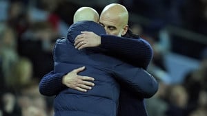 Stari drugovi u utrci za englesko "čudo od djeteta"