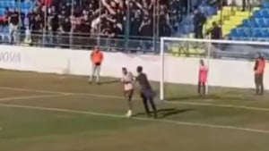Huligan tokom dalmatinskog derbija udario golmana, pa krenuo sam na protivničke navijače