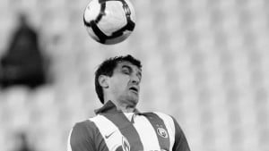 Legendarni kapiten Zvezde preminuo je danas tokom utakmice na kojoj je dao gol, a njegov otac...