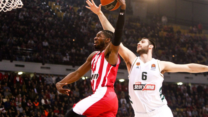 Olympiacos poslao strance kući