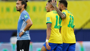 Praznik nogometa u Manausu: Brazil bolji od Urugvaja, majstorija Suareza