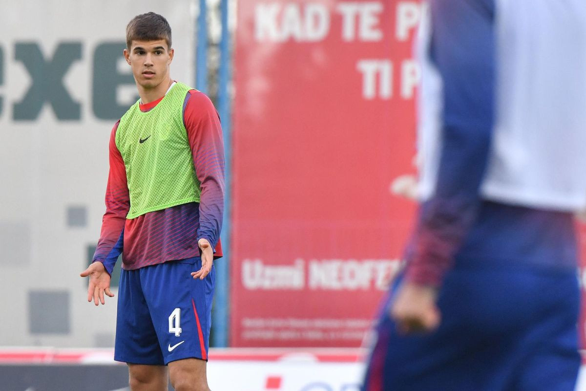 Dok je bio u Hrvatskoj, Luka Vušković je šokiran s Ostrva: "Taj za Tottenham neće zaigrati" Dok je bio u Hrvatskoj, Luka Vušković je šokiran s Ostrva: "Taj za Tottenham neće zaigrati"