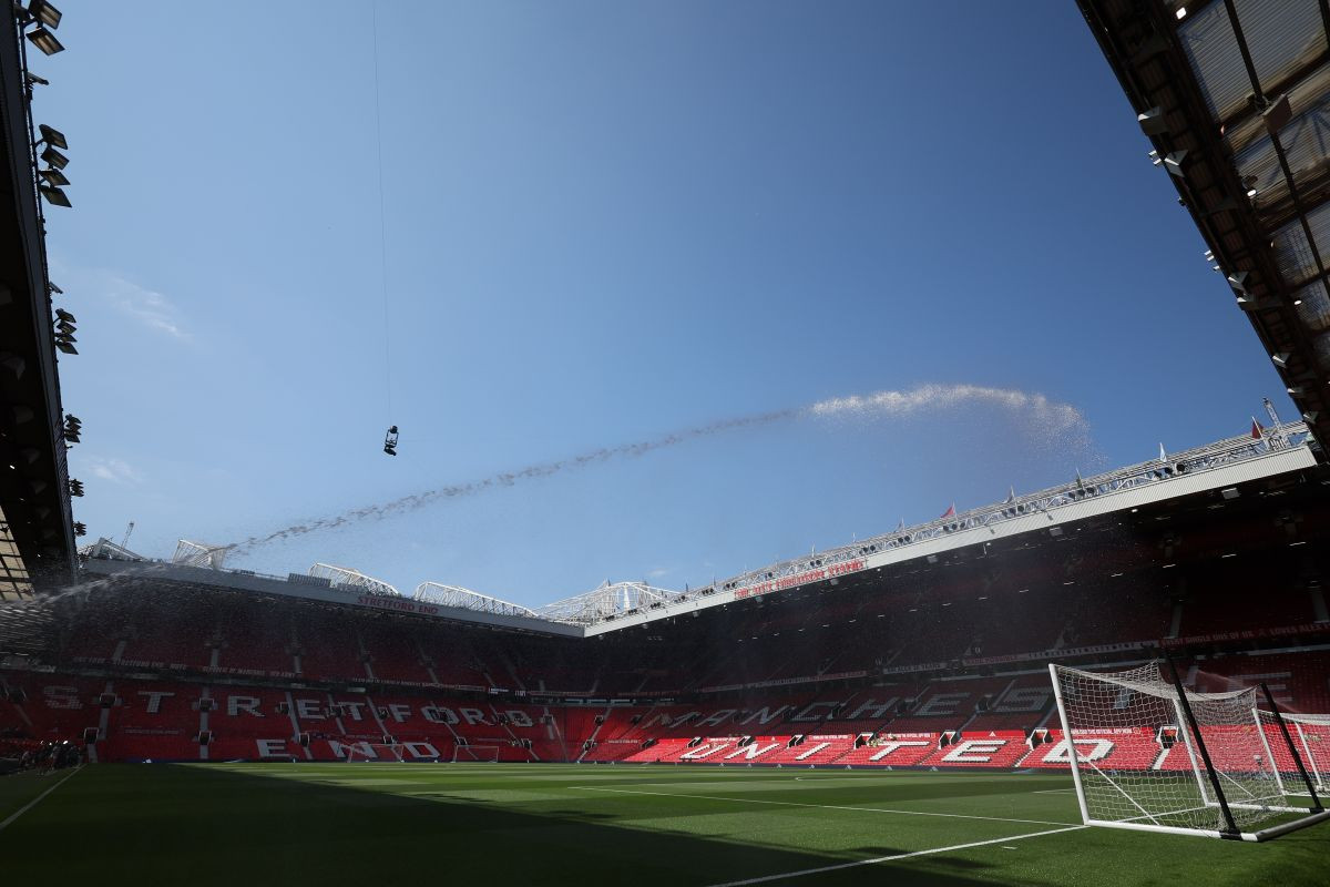 Sramota na Old Traffordu, Manchester United "prihvatio" ponudu, ispostavilo se da je nije ni dobio Sramota na Old Traffordu, Manchester United "prihvatio" ponudu, ispostavilo se da je nije ni dobio