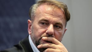 On više ne smije ni kročiti na ulicu, uništio je sve što je mogao: "I Beograd će ti postati mali"