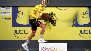 Veliki preokret na Tour de Franceu: Poslije nestvarne vožnje Slovenac skinuo Slovenca!
