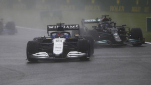 Mercedes za sljedeću sezonu ima novu vozačku postavu?