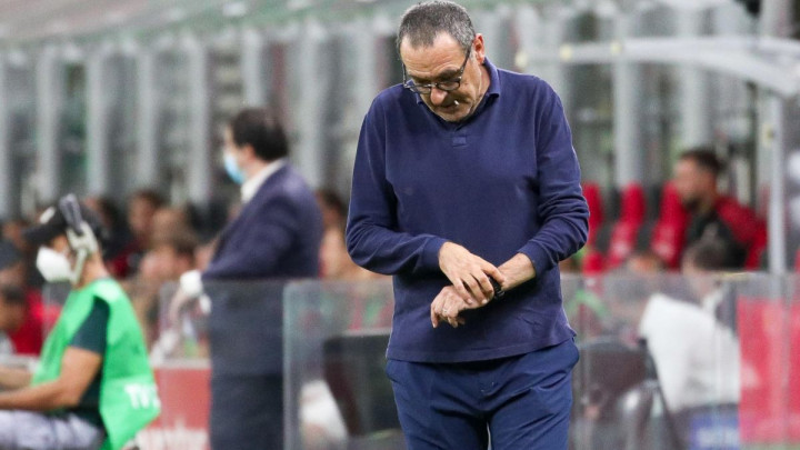 Sarri se još prije početka meča uhvatio za glavu