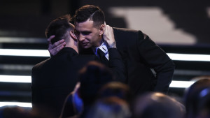 "Leo, dođi u Aston Villu, smanjit ću svoju platu i svaki vikend ćemo roštiljati"