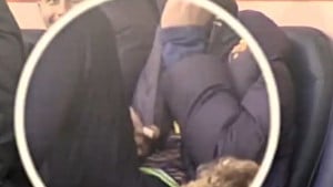 Igrač Barcelone "uhvaćen" na djelu, kamera je snimila sve - Posegnuo je za džepom i izvadio...