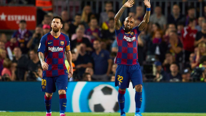 Messi se emotivnom porukom oprostio od Vidala, a on mu odmah ostavio komentar