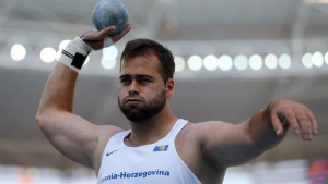 Pezer oborio rekord stadiona u Estoniji