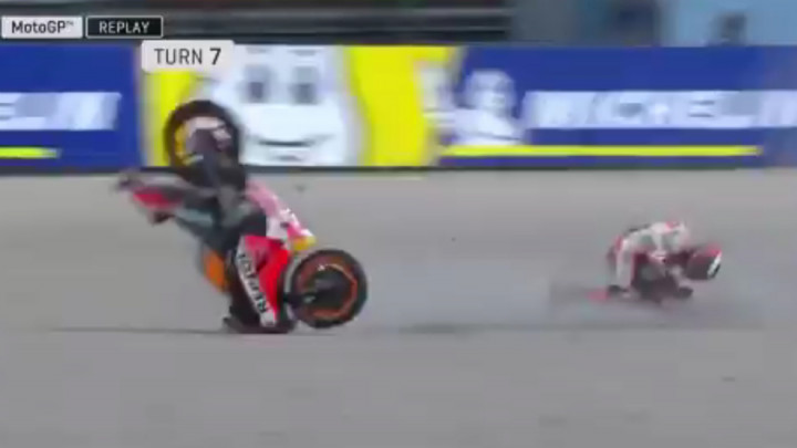 Težak pad i povreda peterostrukog prvaka: Jorge Lorenzo slomio peti pršljen