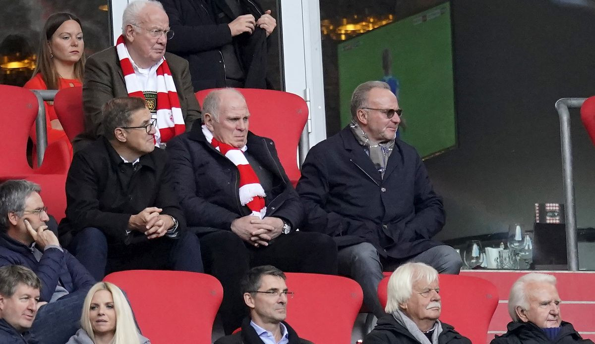 Rummenigge izdvojio trojicu najvažnijih igrača u novijoj eri Bayerna: "Bez njih to ne bi bilo to" Rummenigge izdvojio trojicu najvažnijih igrača u novijoj eri Bayerna: "Bez njih to ne bi bilo to"
