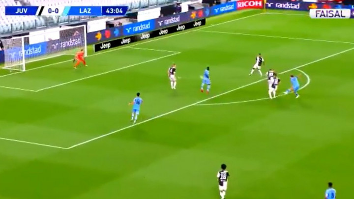 Kakva sreća za Juventus u finišu prvog poluvremena