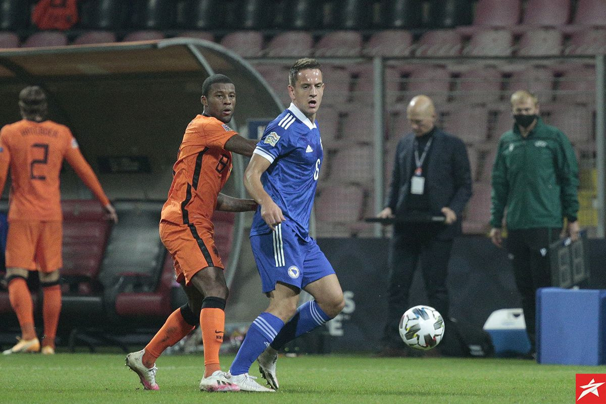 Zanimljiva proslava: Zna se kome je Wijnaldum posvetio golove protiv BiH Zanimljiva proslava: Zna se kome je Wijnaldum posvetio golove protiv BiH