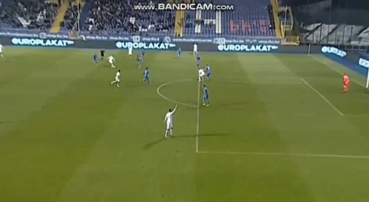 Odavno neko na Grbavici nije očistio paučinu kao Alispahić! Odavno neko na Grbavici nije očistio paučinu kao Alispahić!