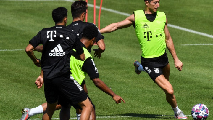 Nakon što je ostao bez Zlatne Lopte Lewandowski sinoć postao još veći gubitnik