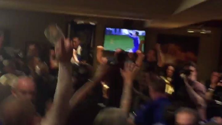 Navijači Leicestera 'prevrnuli' pub zbog Hazarda!