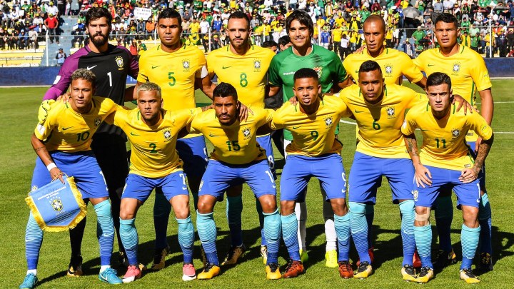 Nešto je jako čudno na timskoj fotografiji Brazila