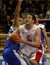 Dragan Labović potpisao za Aris