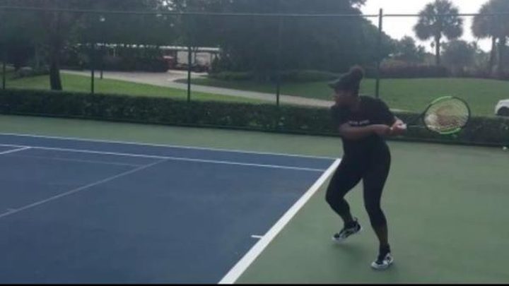 Serena Williams igra tenis u sedmom mjesecu trudnoće