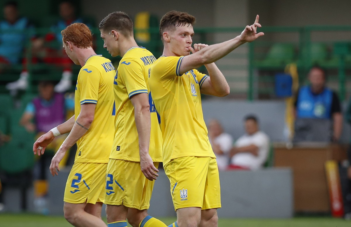 Ukrajinci se dižu pred EURO - Danas su brojali do četiri Ukrajinci se dižu pred EURO - Danas su brojali do četiri