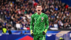 Kakva bomba: Dominik Livaković je pred transferom karijere!