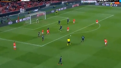 Dinamo na koljenima, bomba za 2:0