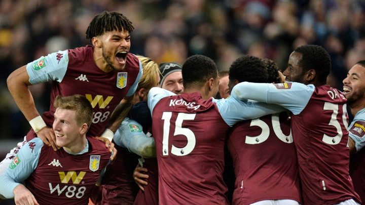 Aston Villa smanjila plaće za 25 posto