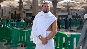 Niko nije ni slutio da je baš on prešao na islam: "Imao sam novac, žene, ali duša je bila prazna"