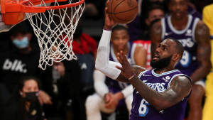 LeBron izazvao haos na društvenim mrežama: Prehlada, gripa, Covid...