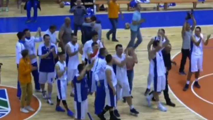 Prepune tribine ispratile košarkaše Bratunca u Premijer ligu!