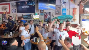 Englezi poludjeli kada je krenula "himna" BiH - Pogledajte nevjerovatne scene