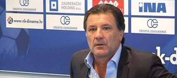"Ti si kukavica i lažov!" "Ti si kukavica i lažov!"