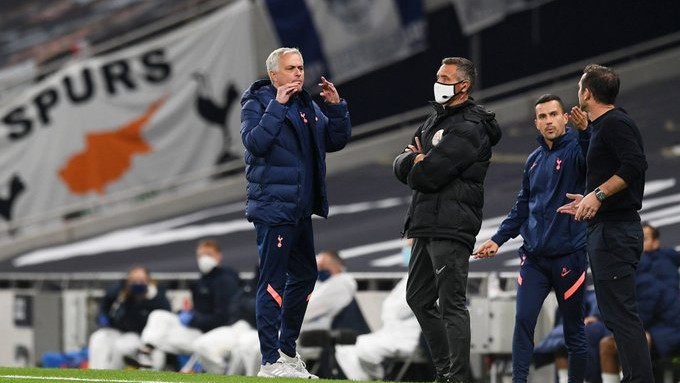 Ko bi rekao da će da se desi? Mourinho i Lampard se večeras posvađali!